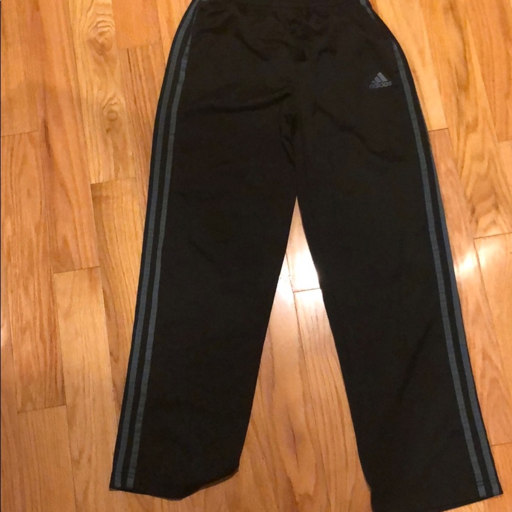 Boys Adidas L 14 / 16